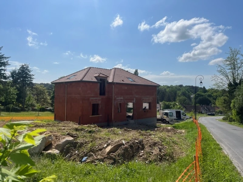 Maison en construction brique spacieuse cunhabatiment.fr