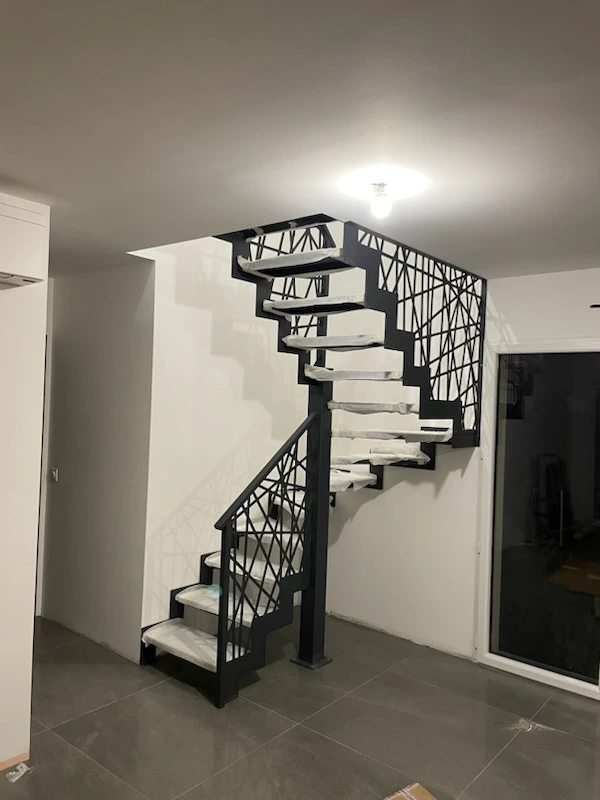 escalier en fer marche en fer cunhabatiment.fr