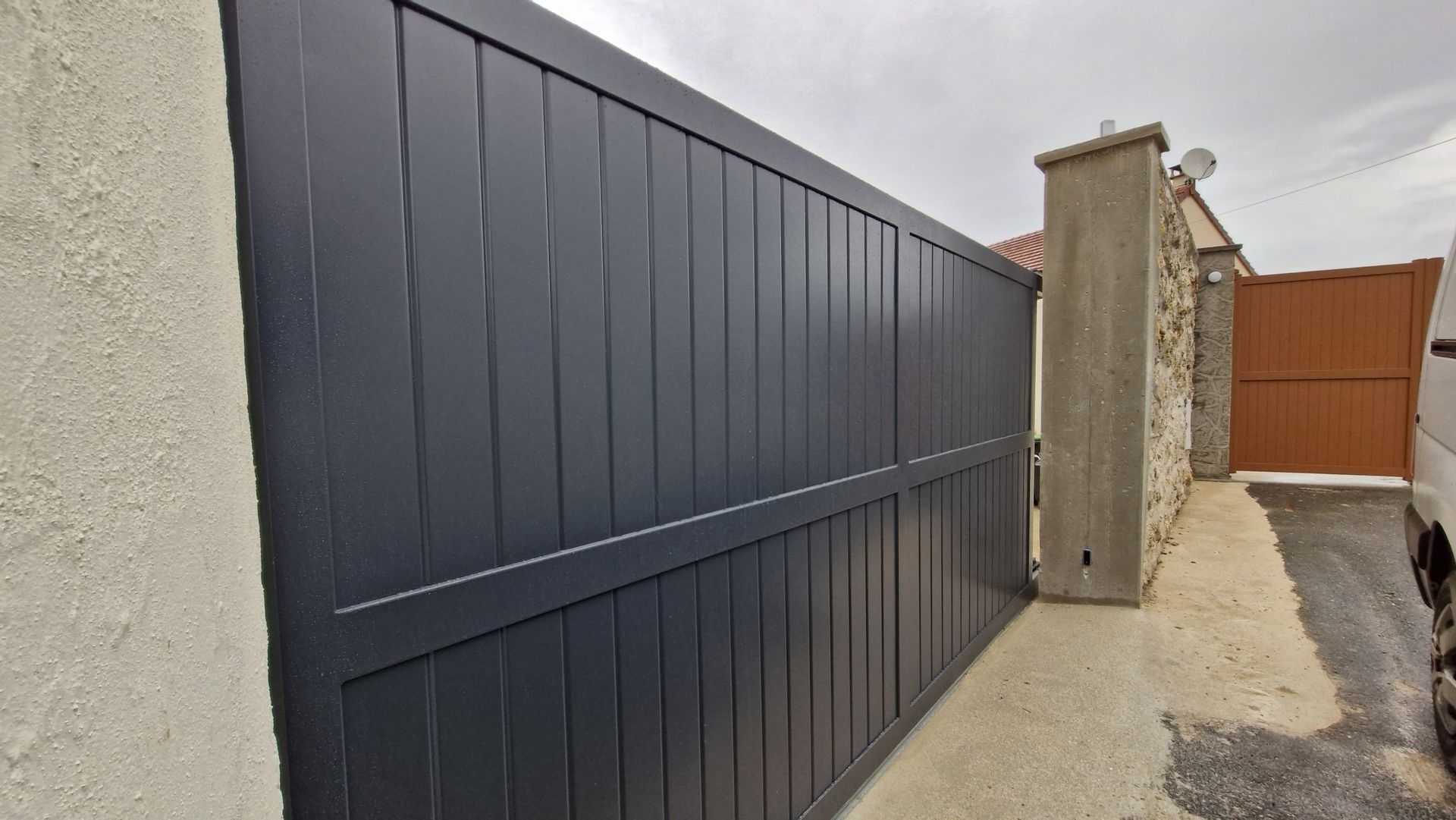 portail coulissant cunhabatiment.fr